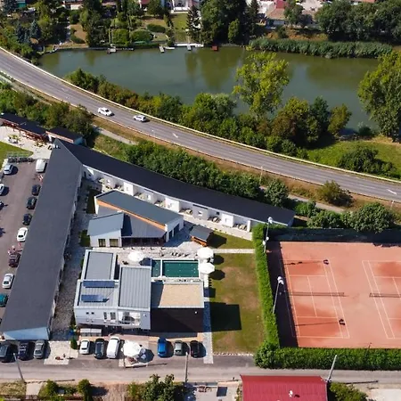 Fuezeskerti Apartmanhaz Διαμέρισμα Békésszentandrás