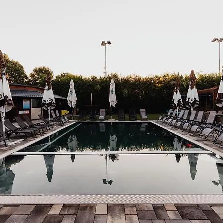 Füzeskerti Appartamento *