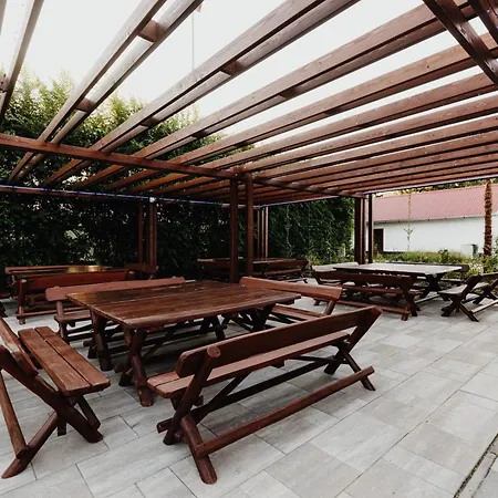 Fuezeskerti Apartmanhaz