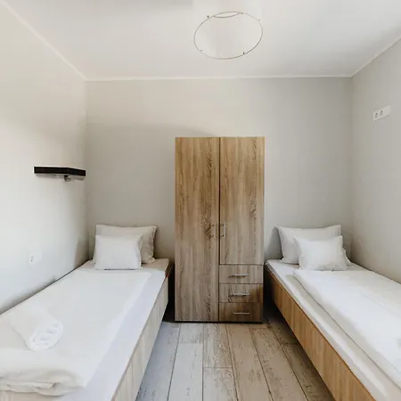 Fuezeskerti Apartmanhaz *