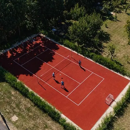 Fuezeskerti Apartmanhaz Апартаменты